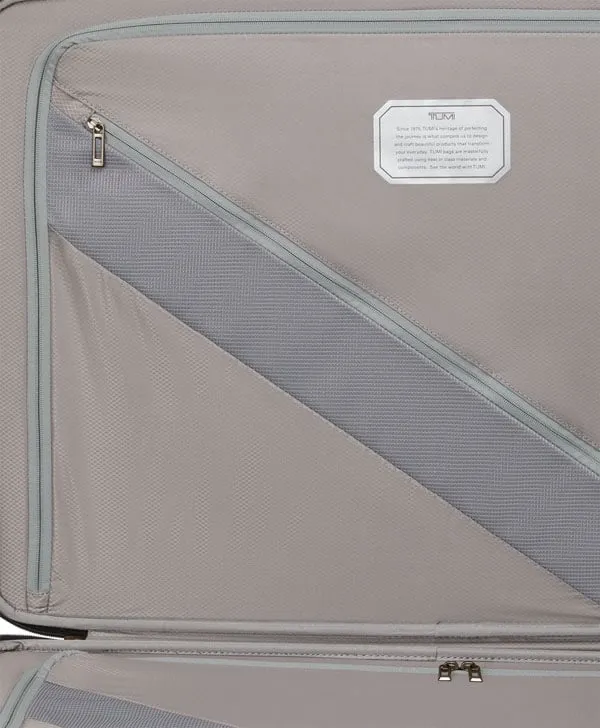 19 Degree Lite Extended Trip Checked Luggage - Black/Graphite
