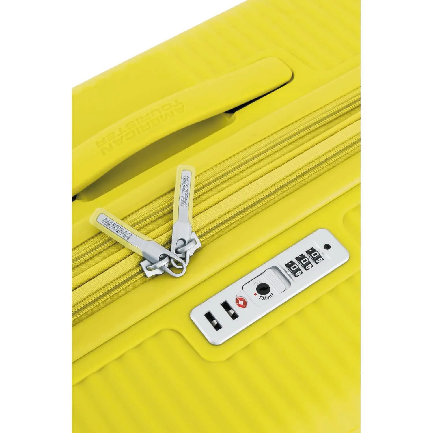 American Tourister Curio 20" 4-Wheel Carry-On Luggage