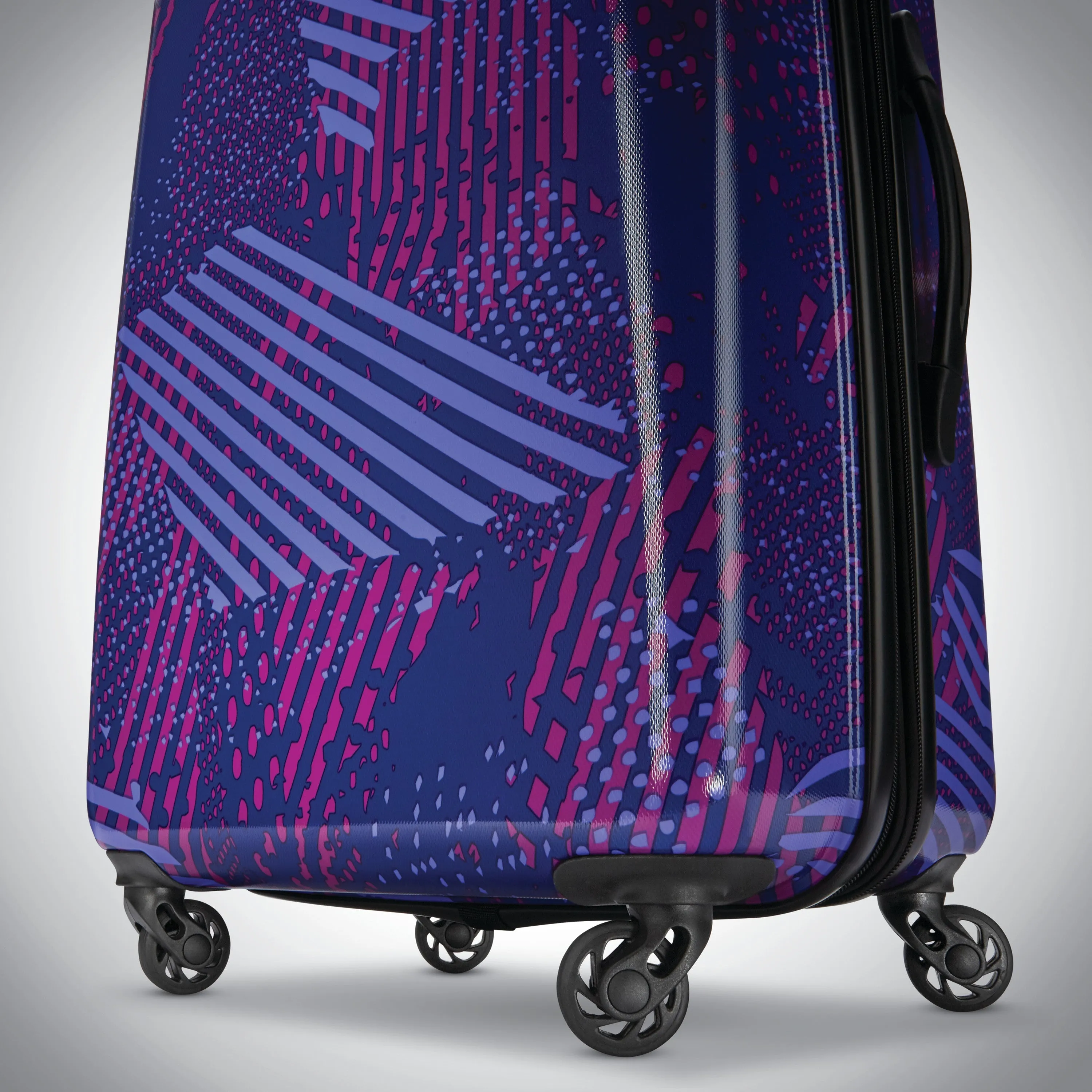 American Tourister Moonlight 25" Hardside Spinner