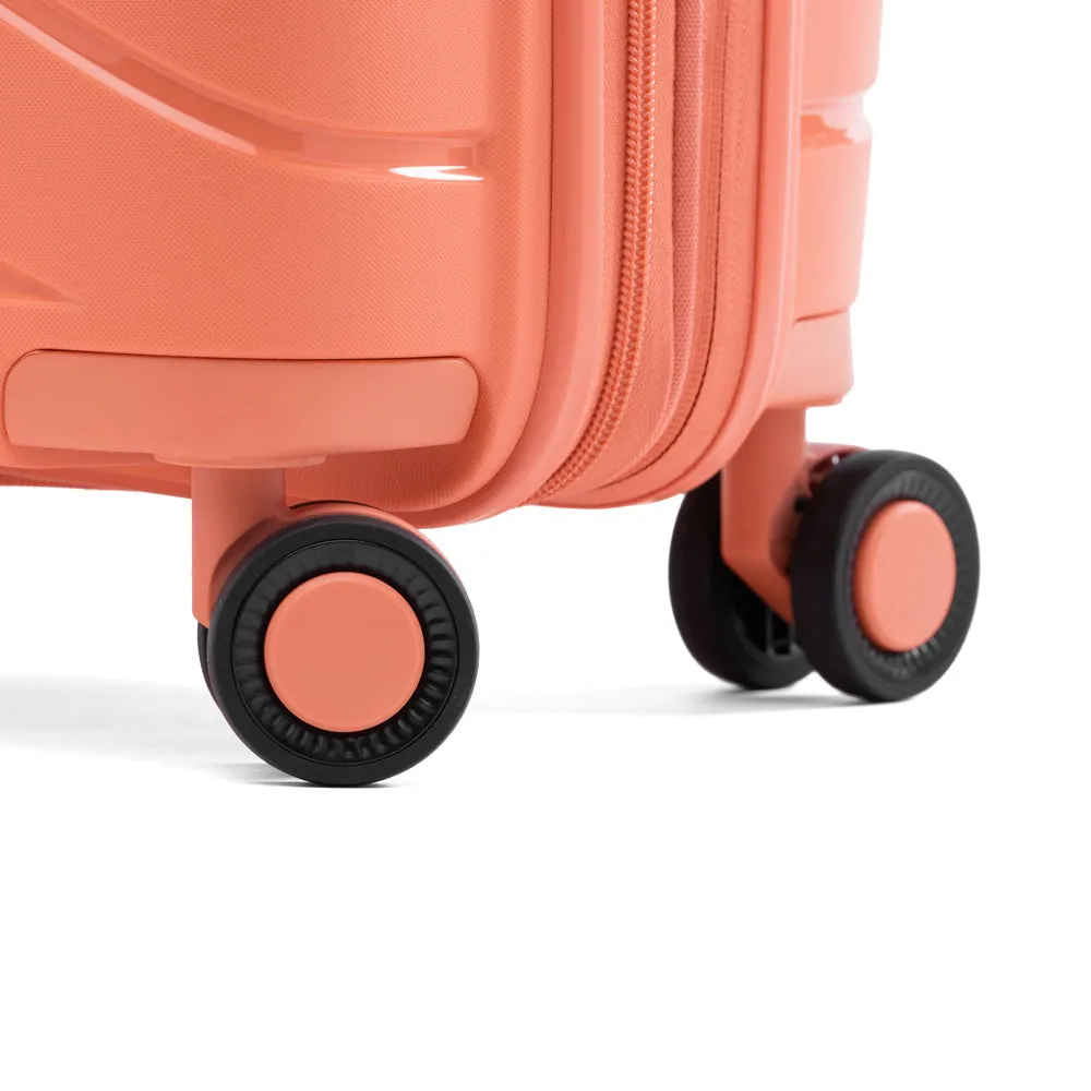 Atlantic Luggage Atlantic® Carry-on Exp Hardside Spinner