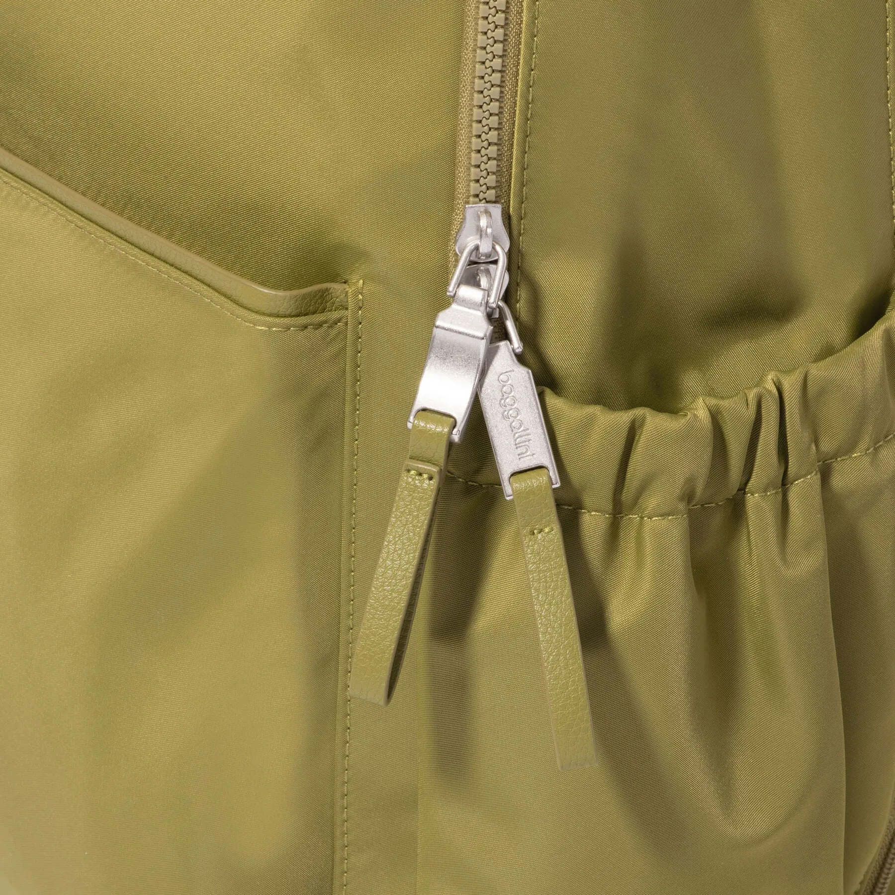 Baggallini Tribeca Expandable Laptop Backpack