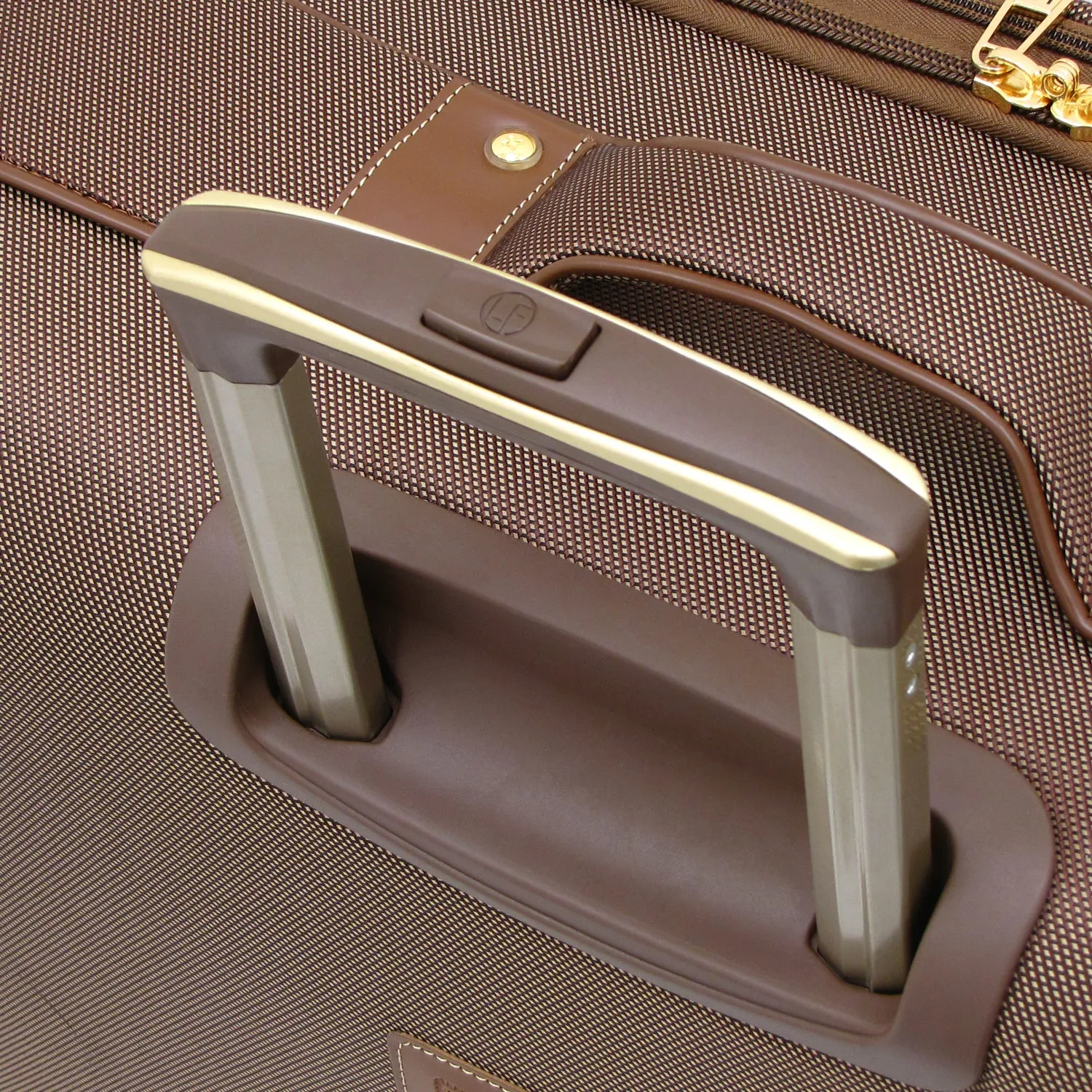 London Fog Kensington 21" 4-Wheel Carry-On Luggage