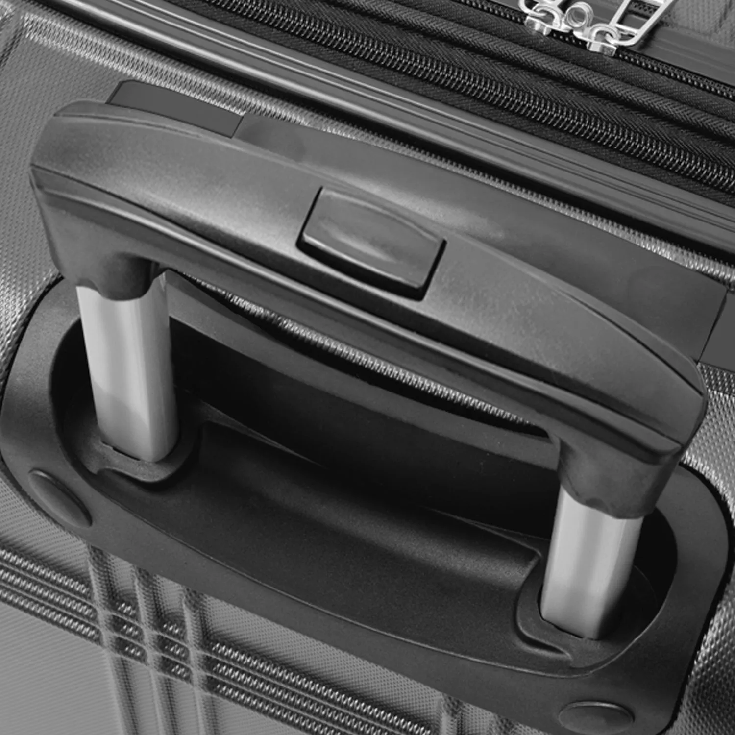 London Fog Kingsbury 29" 4-Wheel Large Luggage