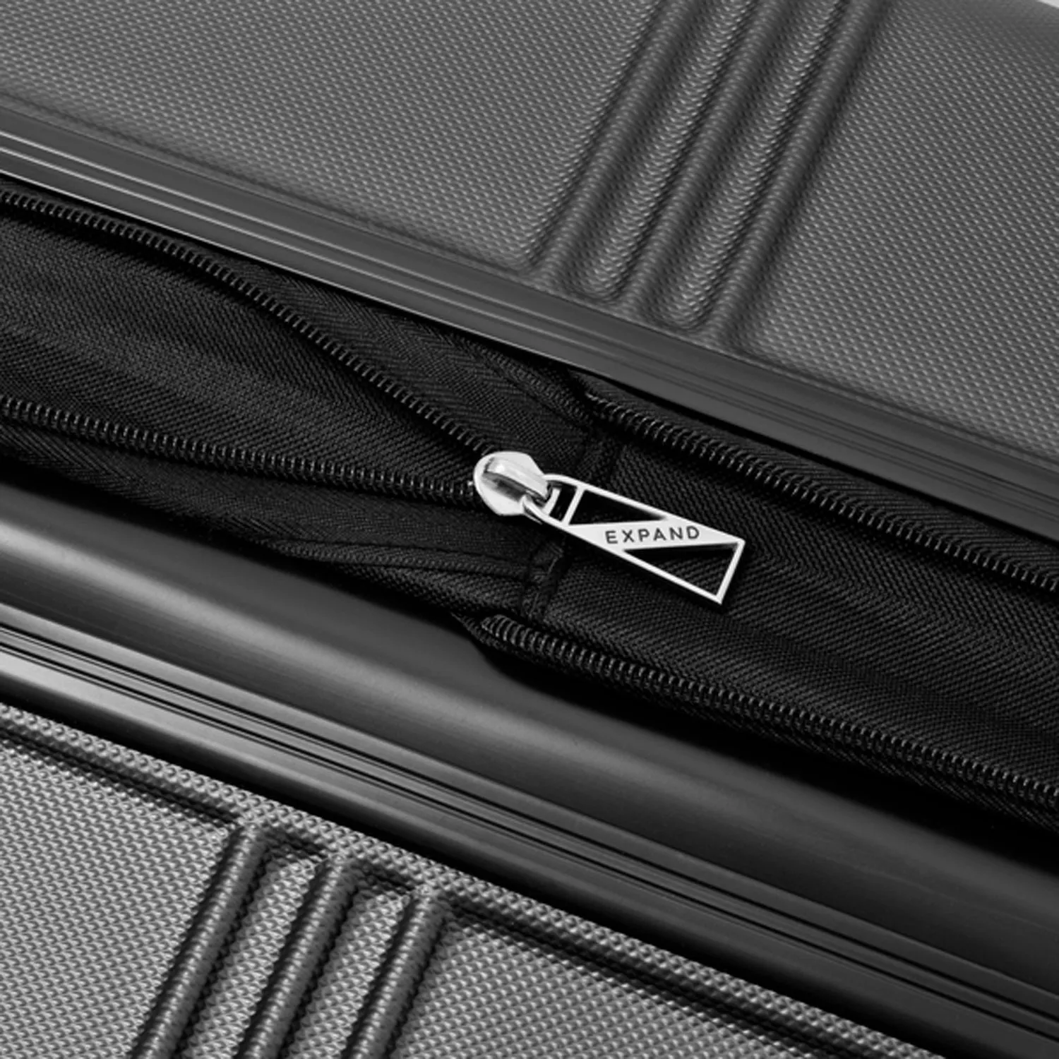London Fog Kingsbury 29" 4-Wheel Large Luggage