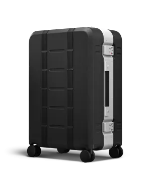 Ramverk Pro Check-in Luggage Medium Silver