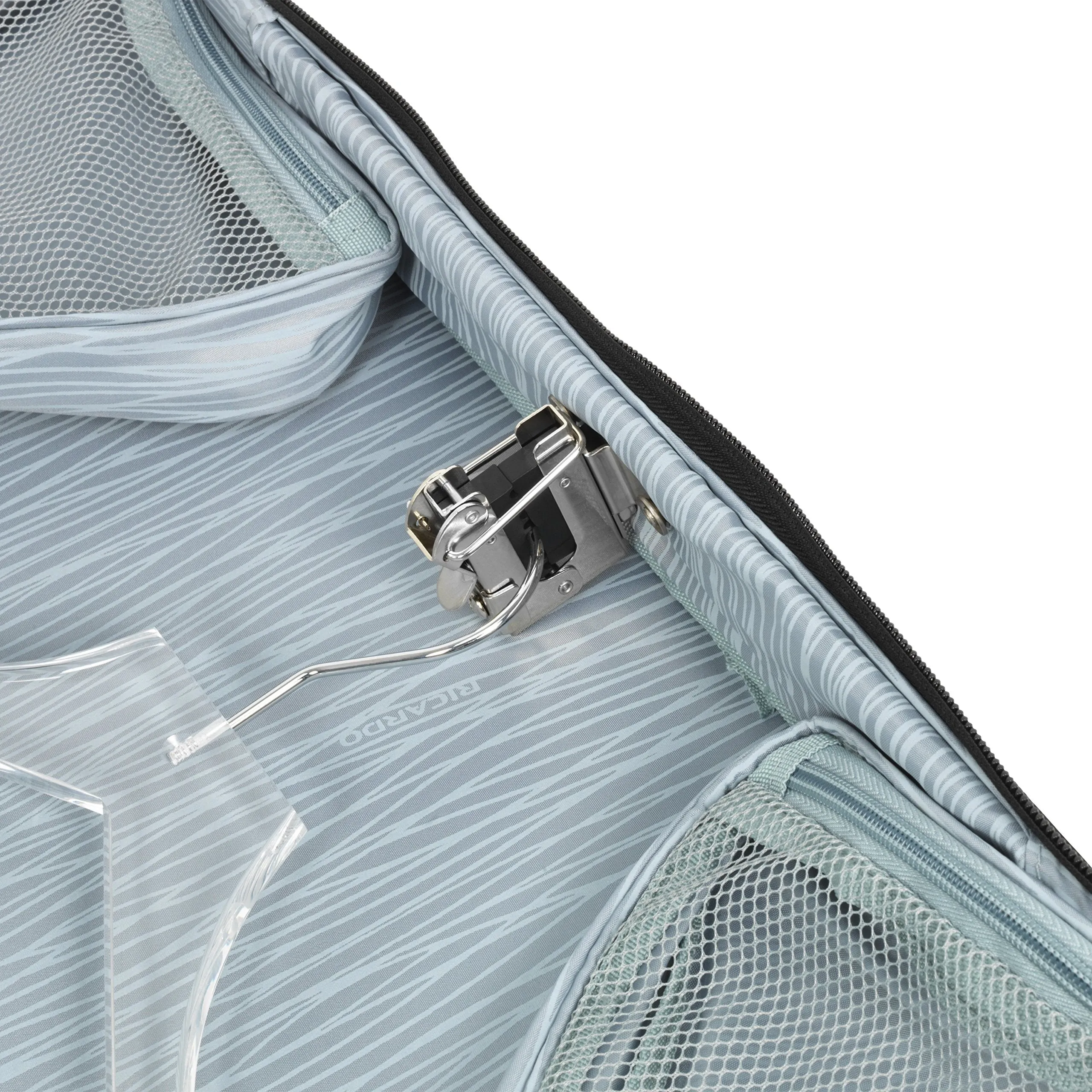 Ricardo Beverly Hills Mar Vista 2.0 39" Carry-On Garment Bag
