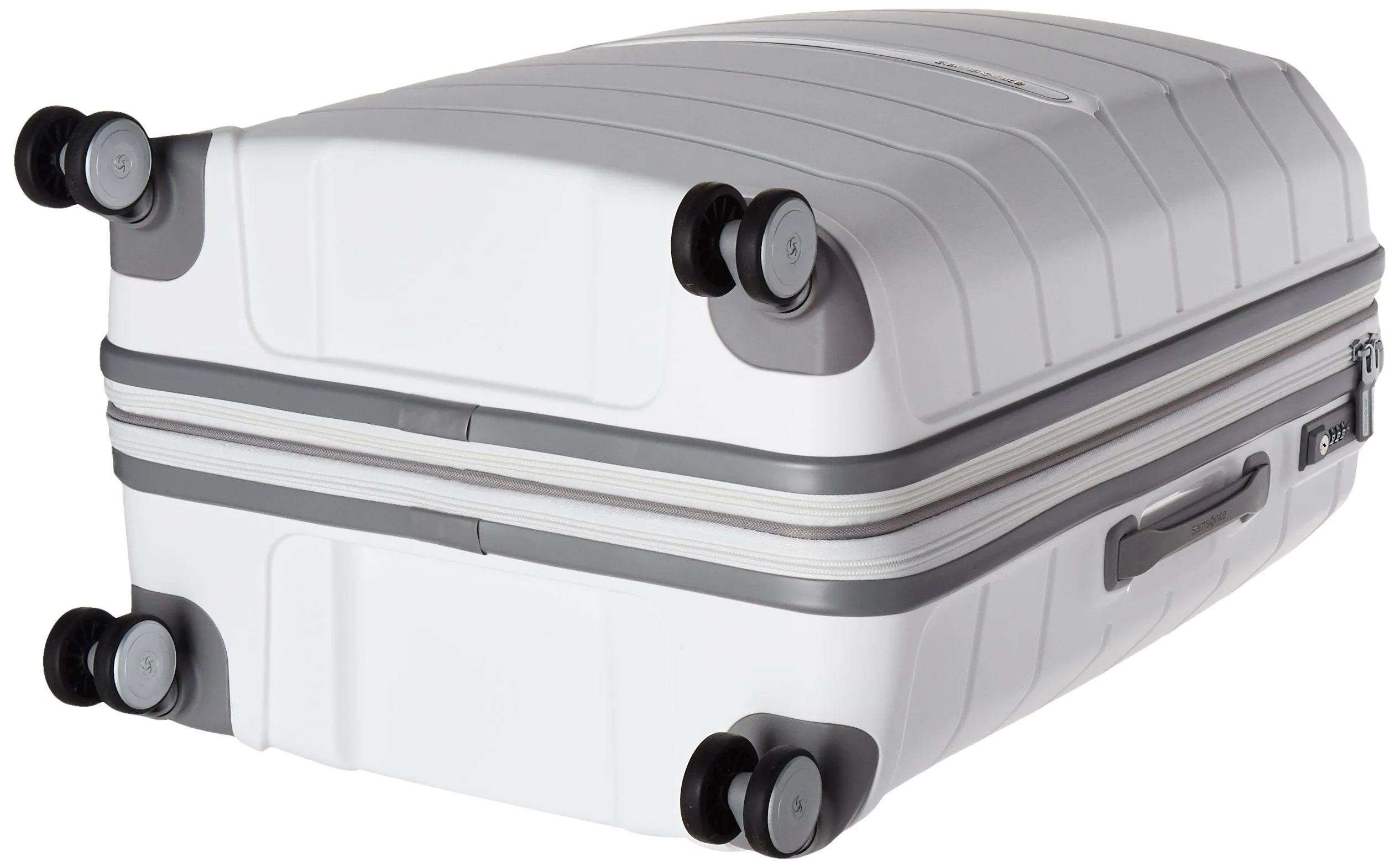 Samsonite Freeform 24" 4-Wheel Medium Luggage