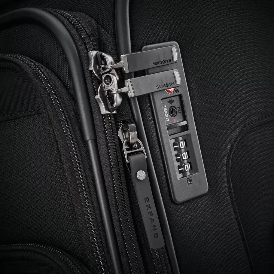 Samsonite Silhouette 17 Large Spinner