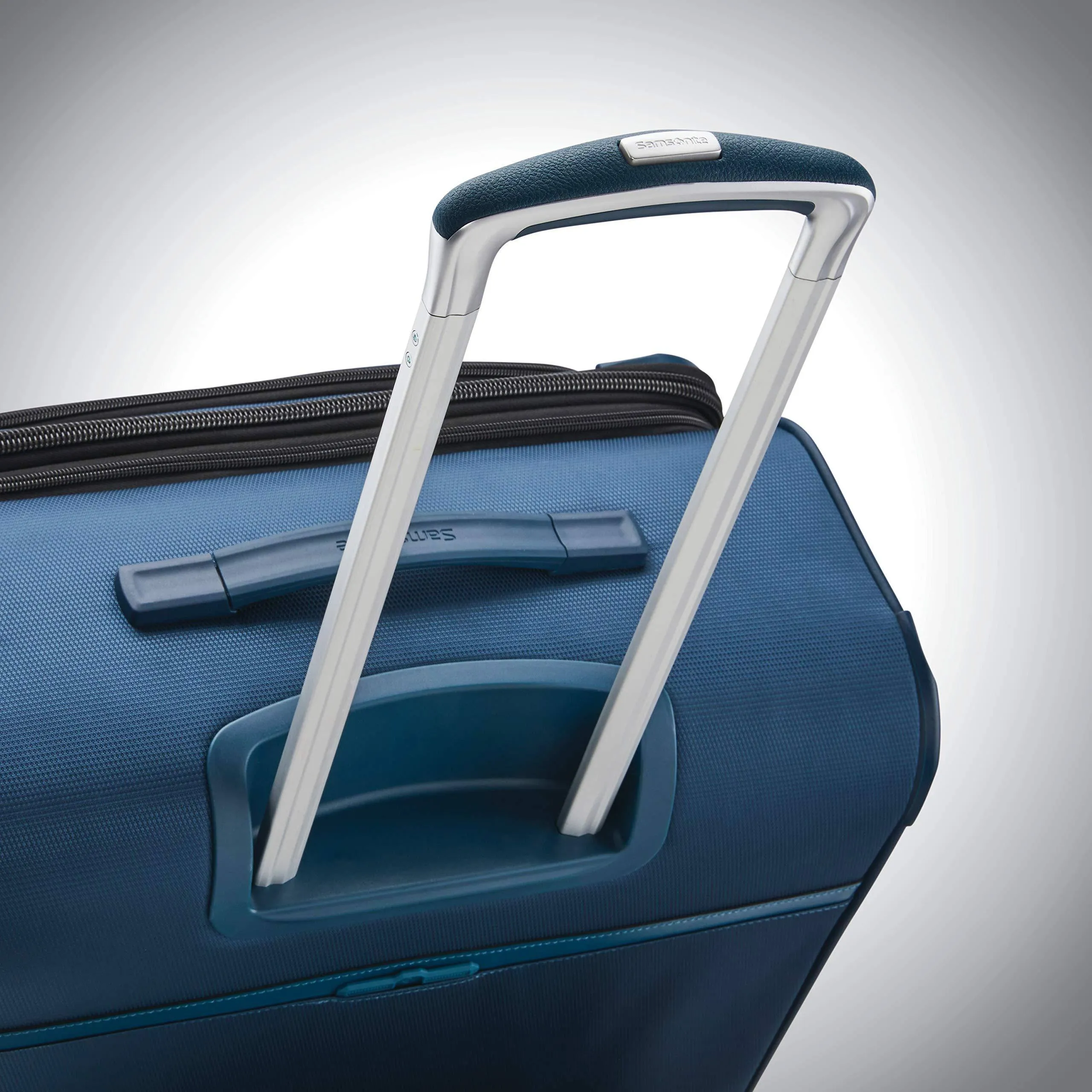 Samsonite SoLyte DLX 3 Piece Set (20"/24"/28") 4-Wheel Luggage Sets