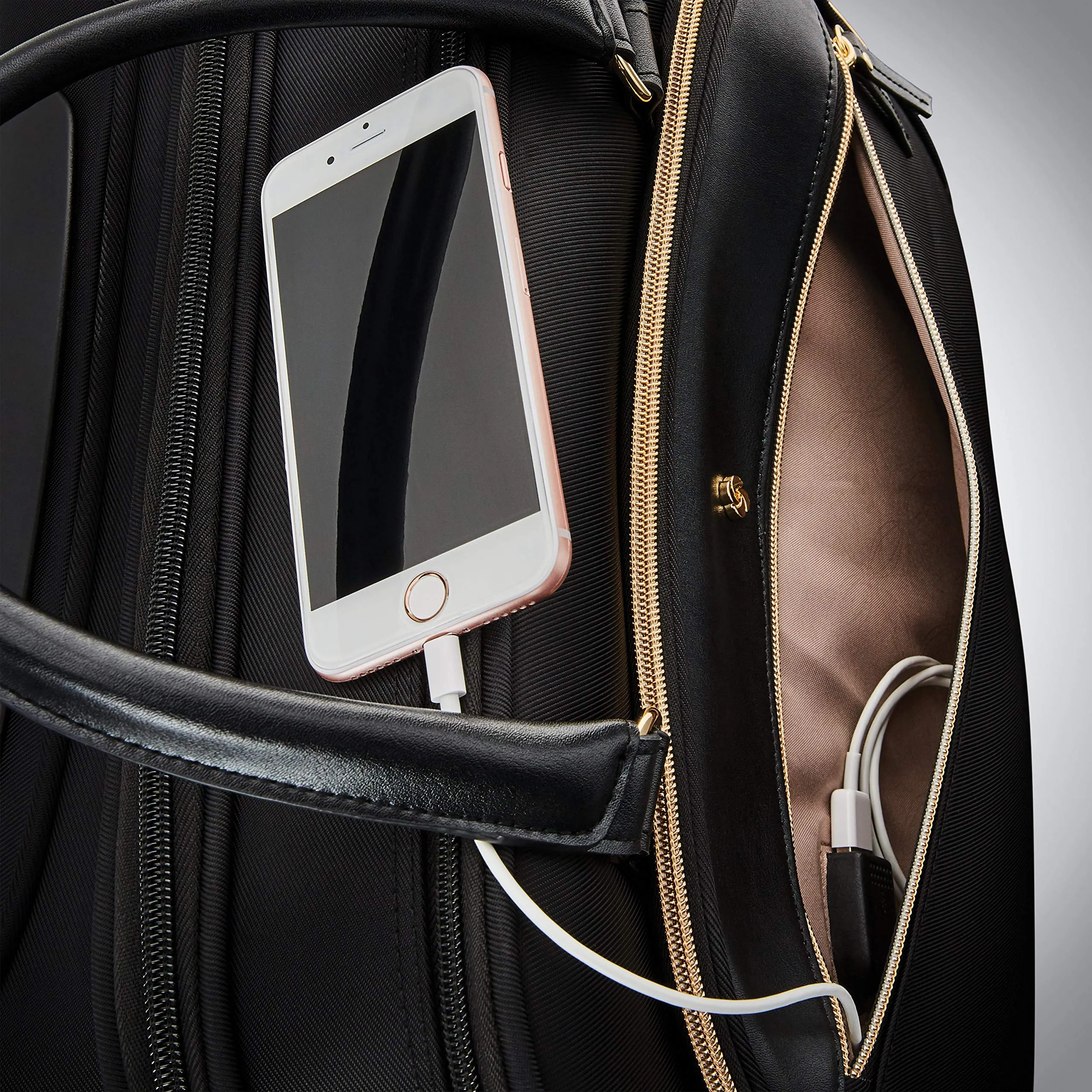 Samsonite Women's Mobile Solution Business Travel - Expandable 19-inch Spinner