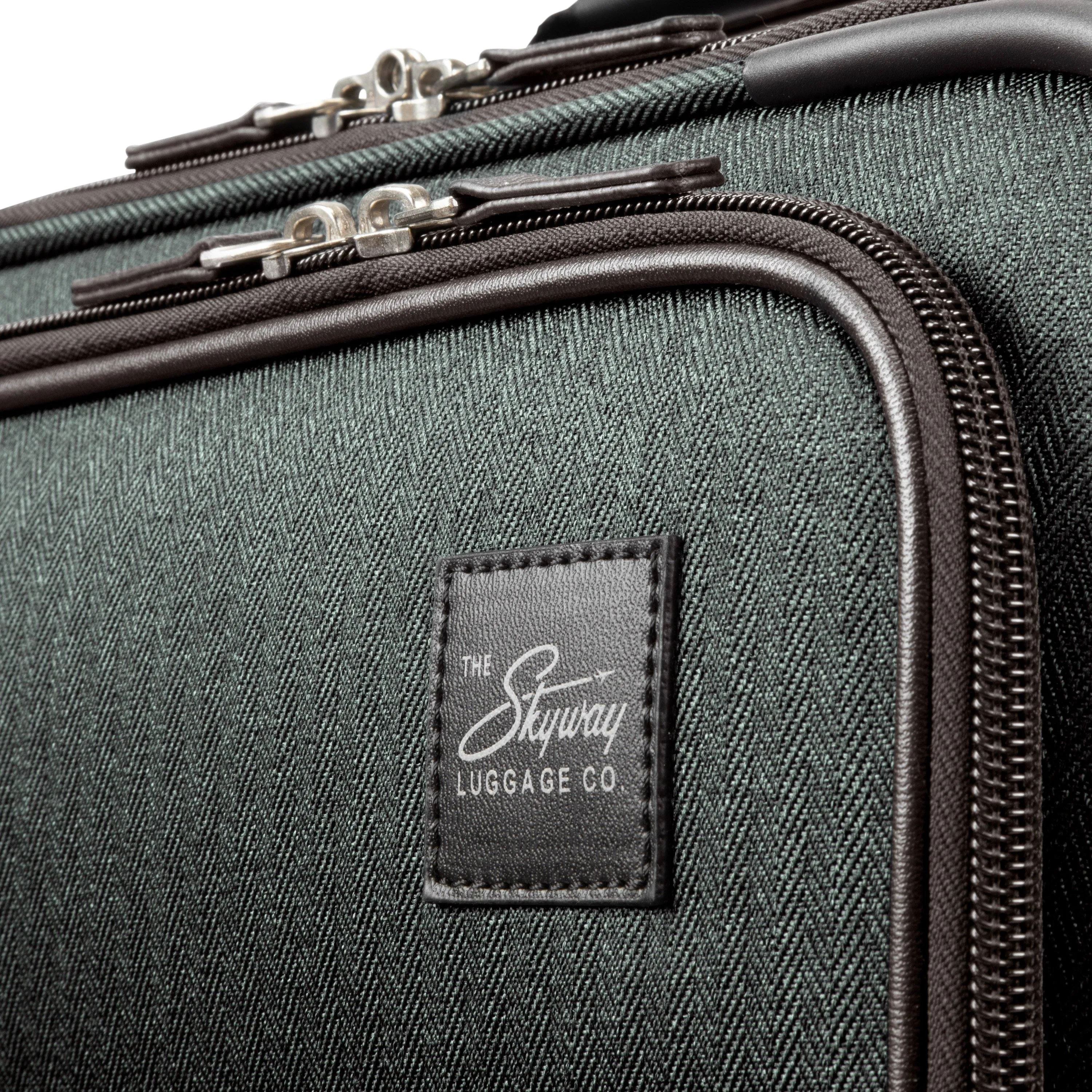 Skyway Eastlake 29" 4-Wheel Large Luggage