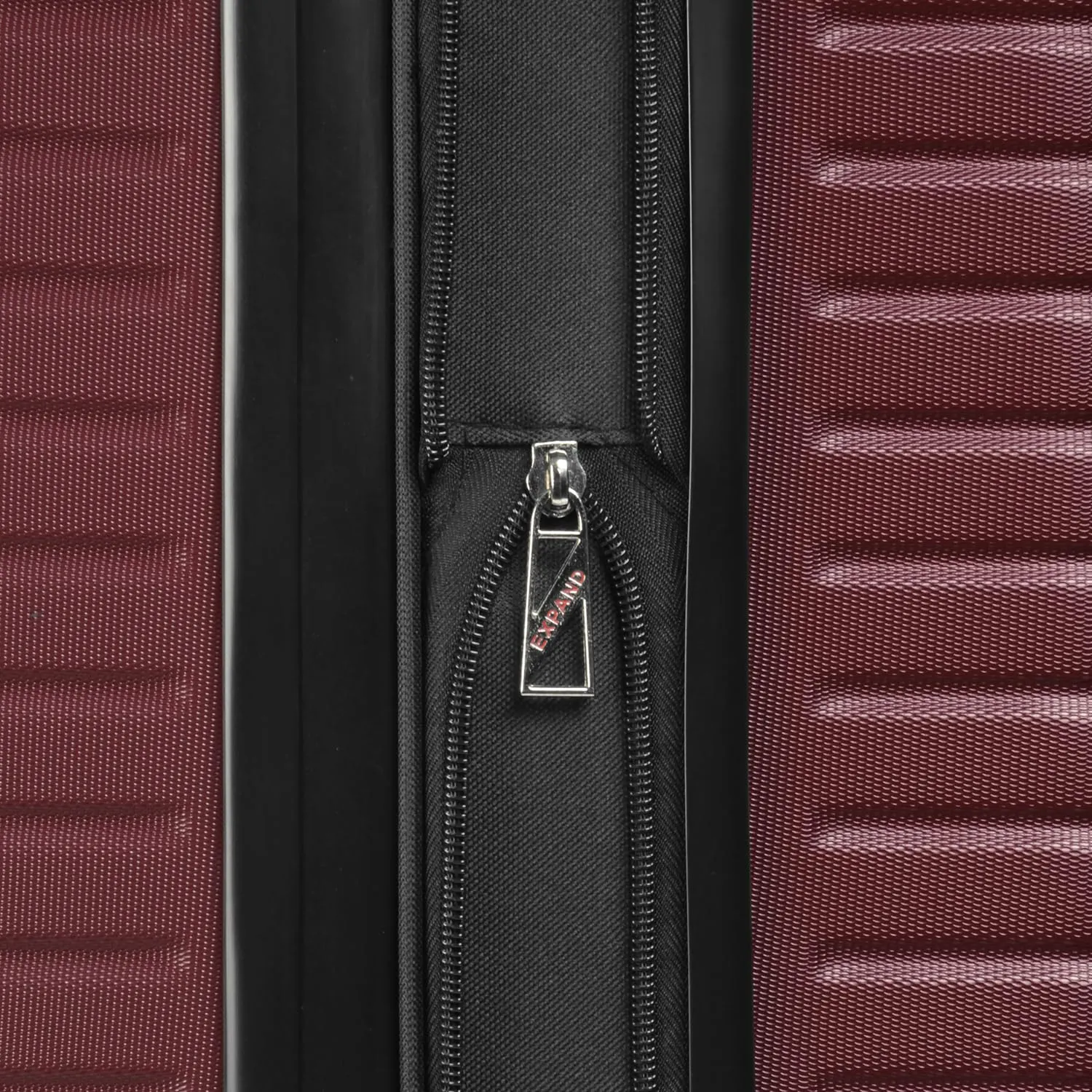 TOTAL TRAVELWARE Everest Expandable Hardsided Spinner, 20-Inch Carry-On