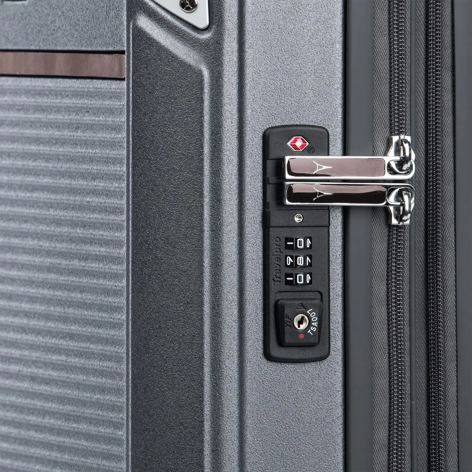 Travelpro Platinum Elite Hardside Expandable22” carry on  Spinner Wheel Luggage TSA Lock Hard Shell Polycarbonate Suitcase