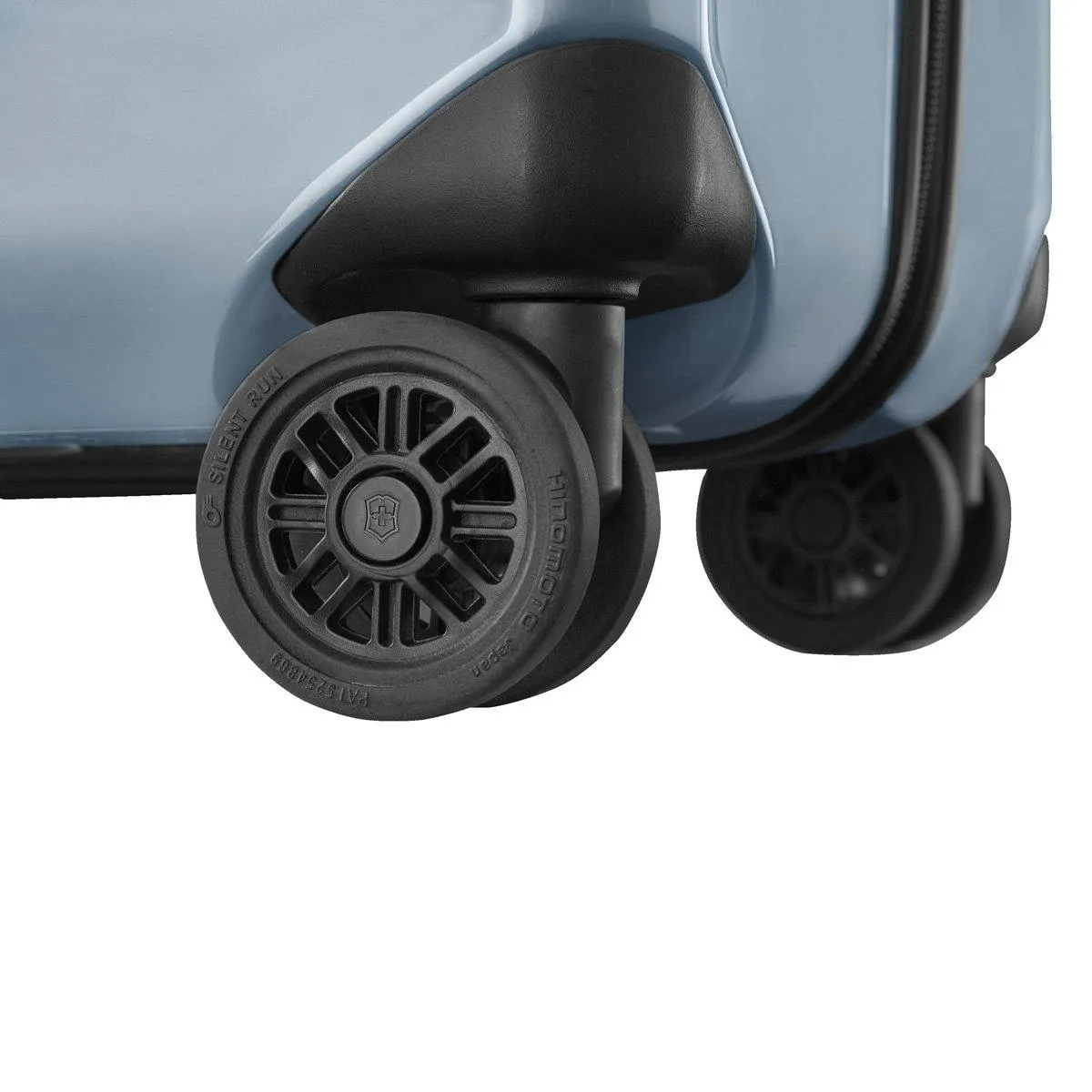 Victorinox Airox Large 4-Wheel Large Luggage