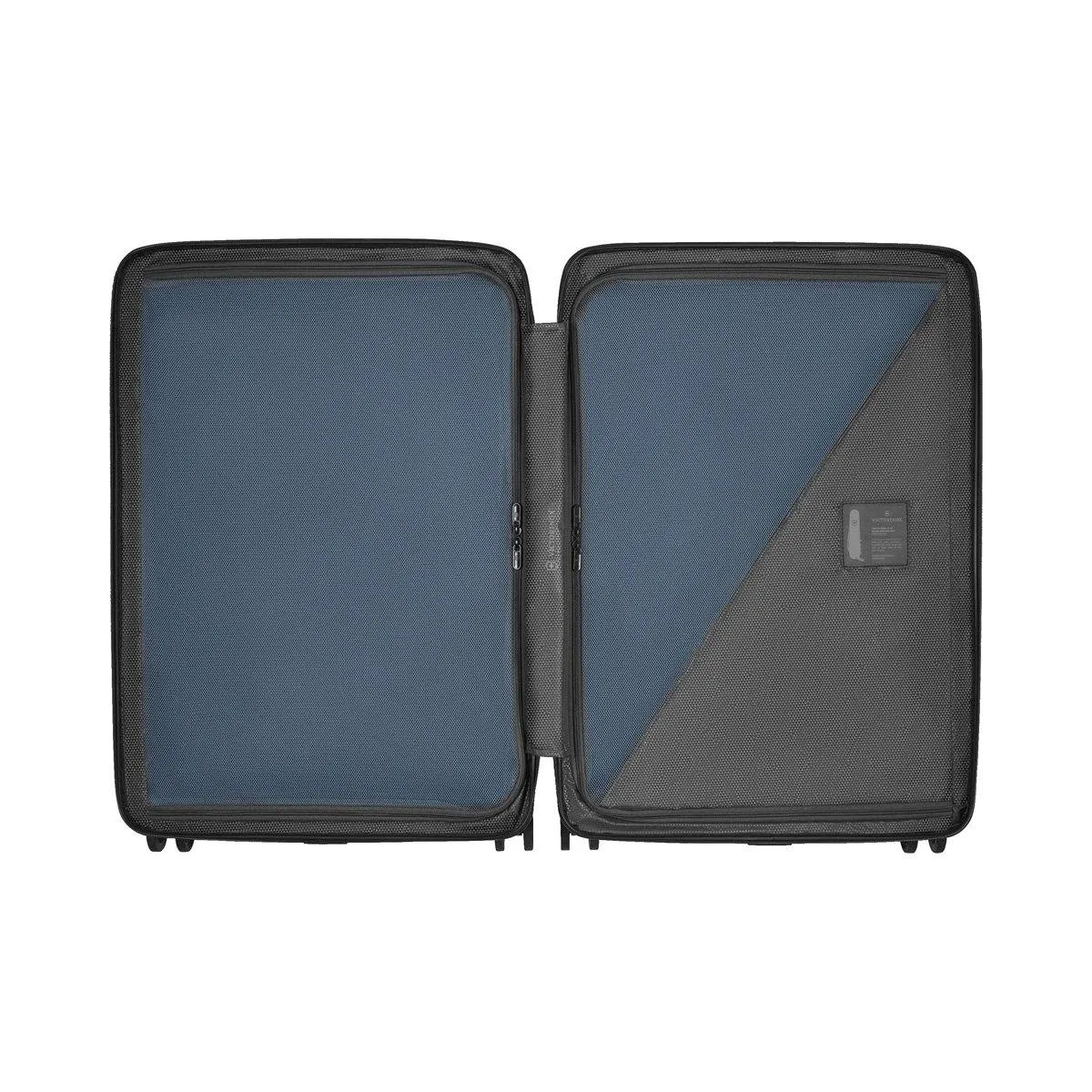 Victorinox Airox Large 4-Wheel Large Luggage