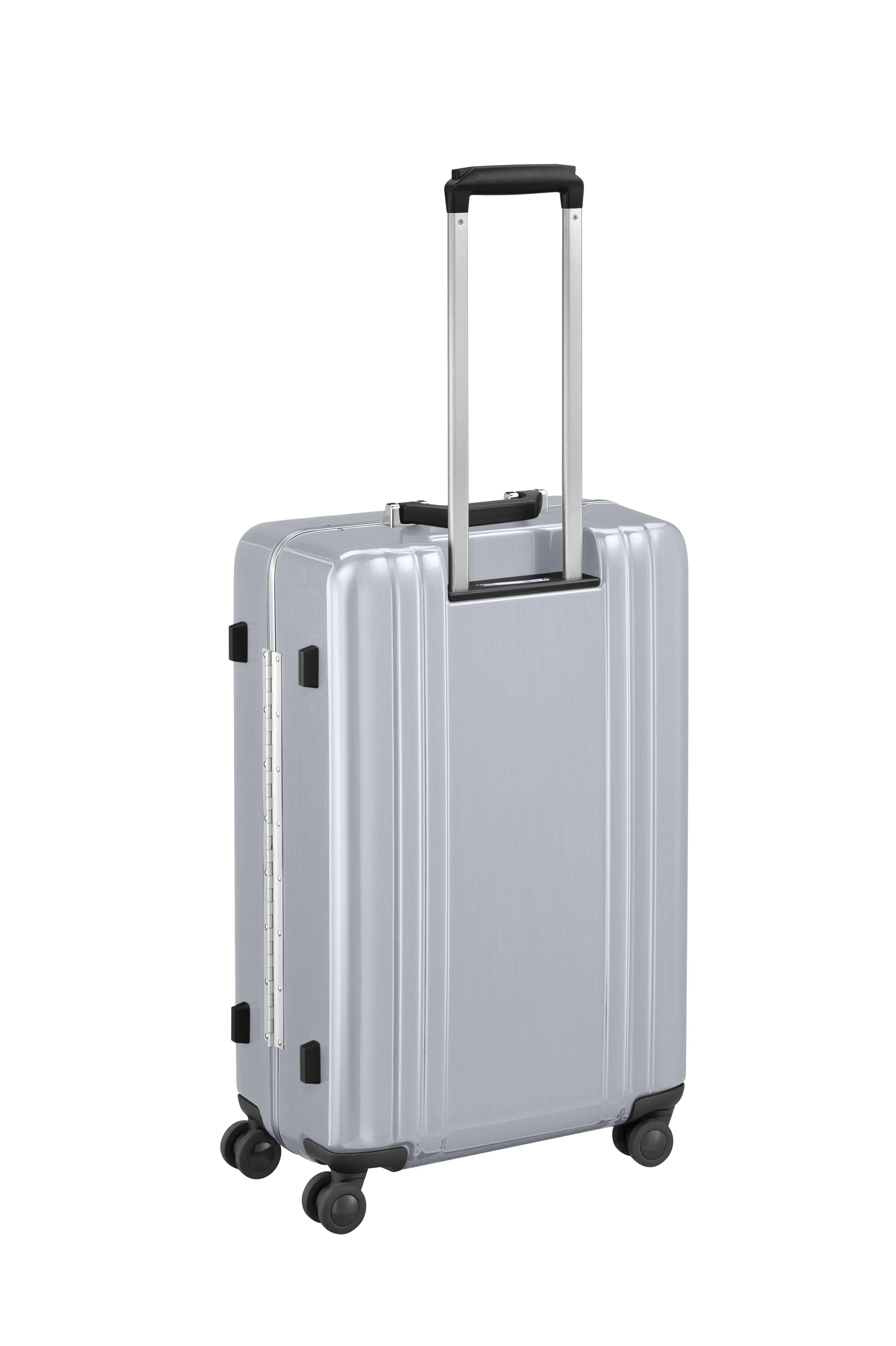ZERO Halliburton Classic Polycarbonate 2.0 26" 4-Wheel Medium Luggage