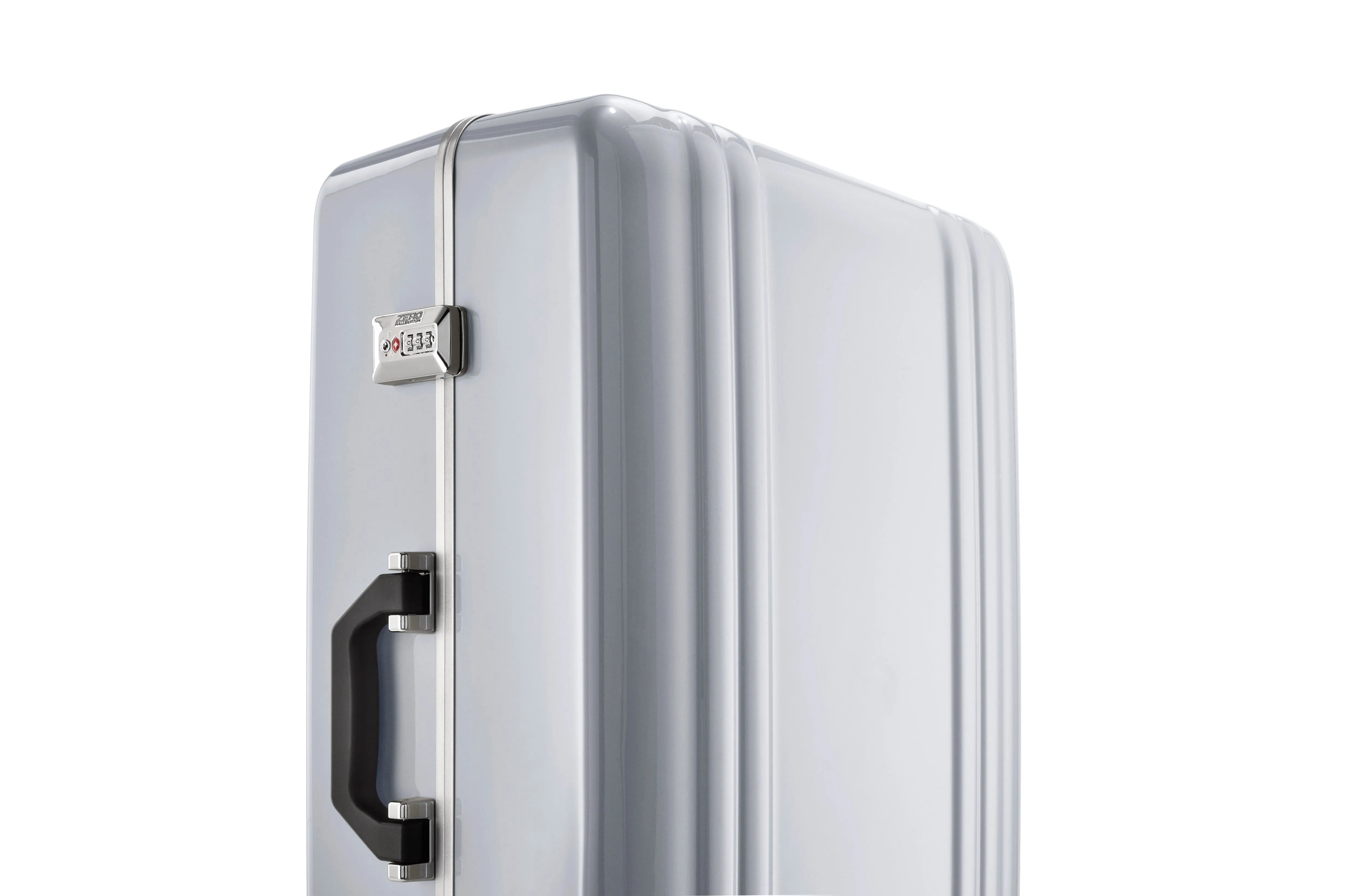 ZERO Halliburton Classic Polycarbonate 2.0 28" 4-Wheel Large Luggage