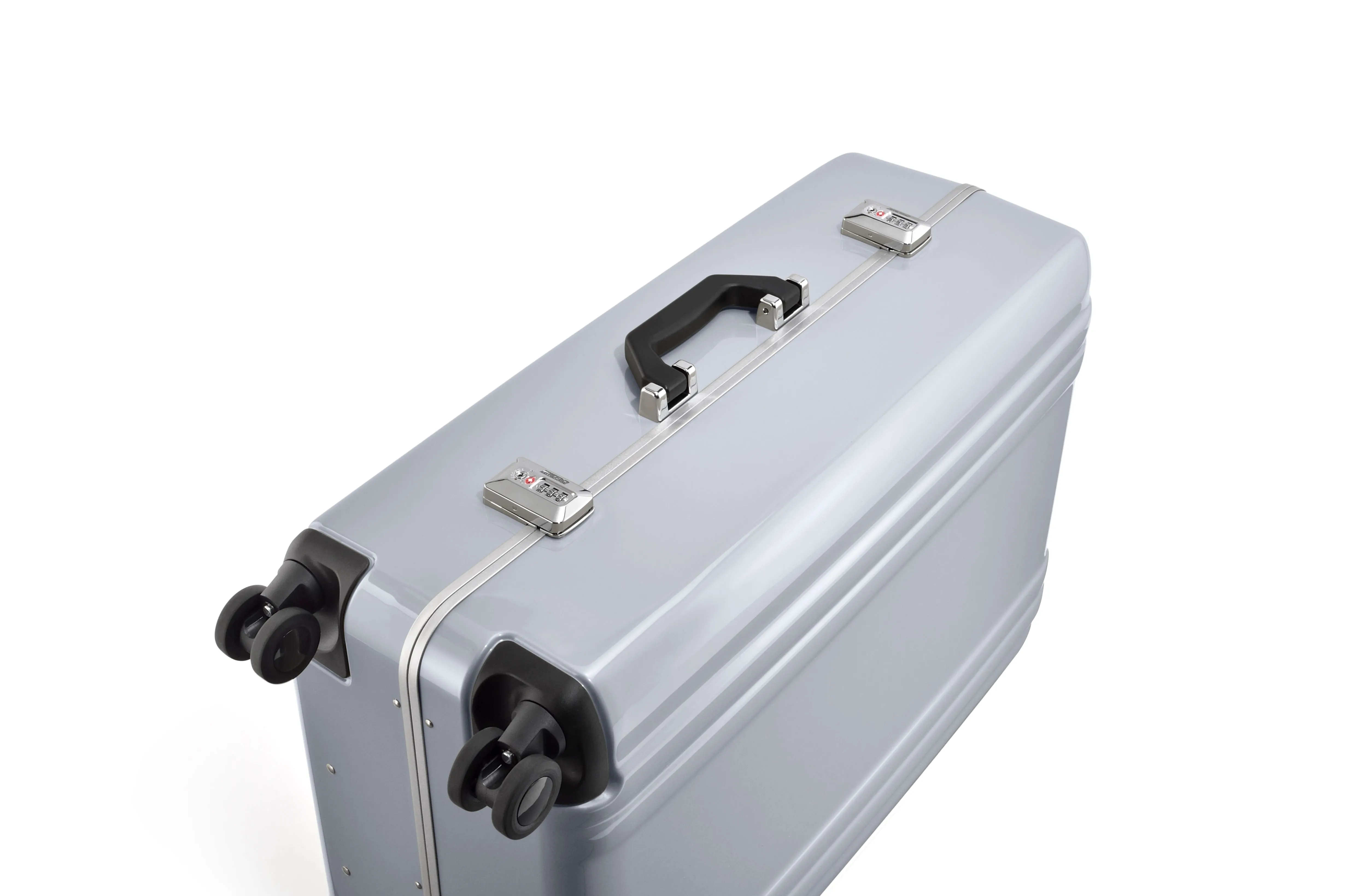 ZERO Halliburton Classic Polycarbonate 2.0 28" 4-Wheel Large Luggage