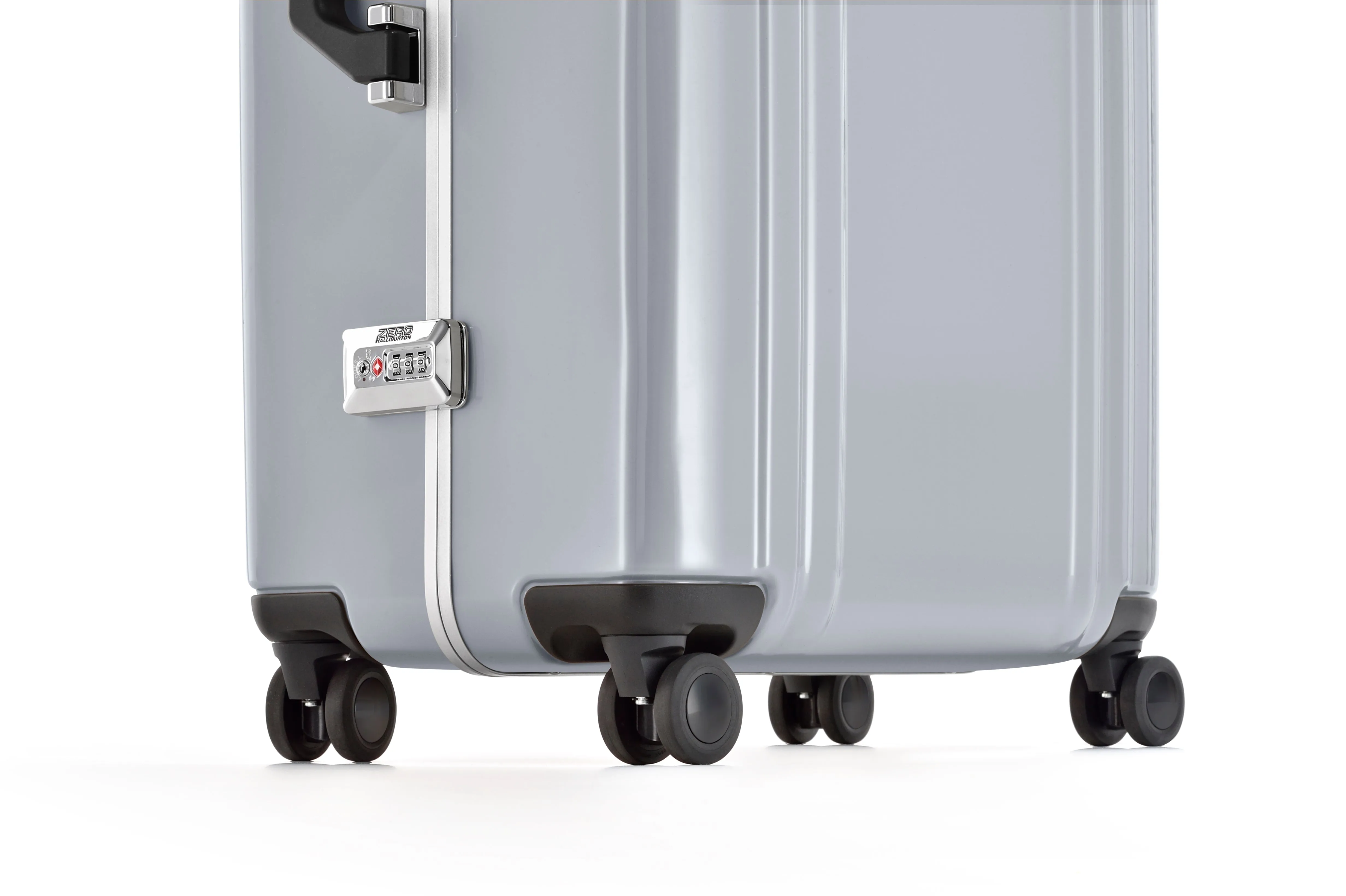 ZERO Halliburton Classic Polycarbonate 2.0 28" 4-Wheel Large Luggage