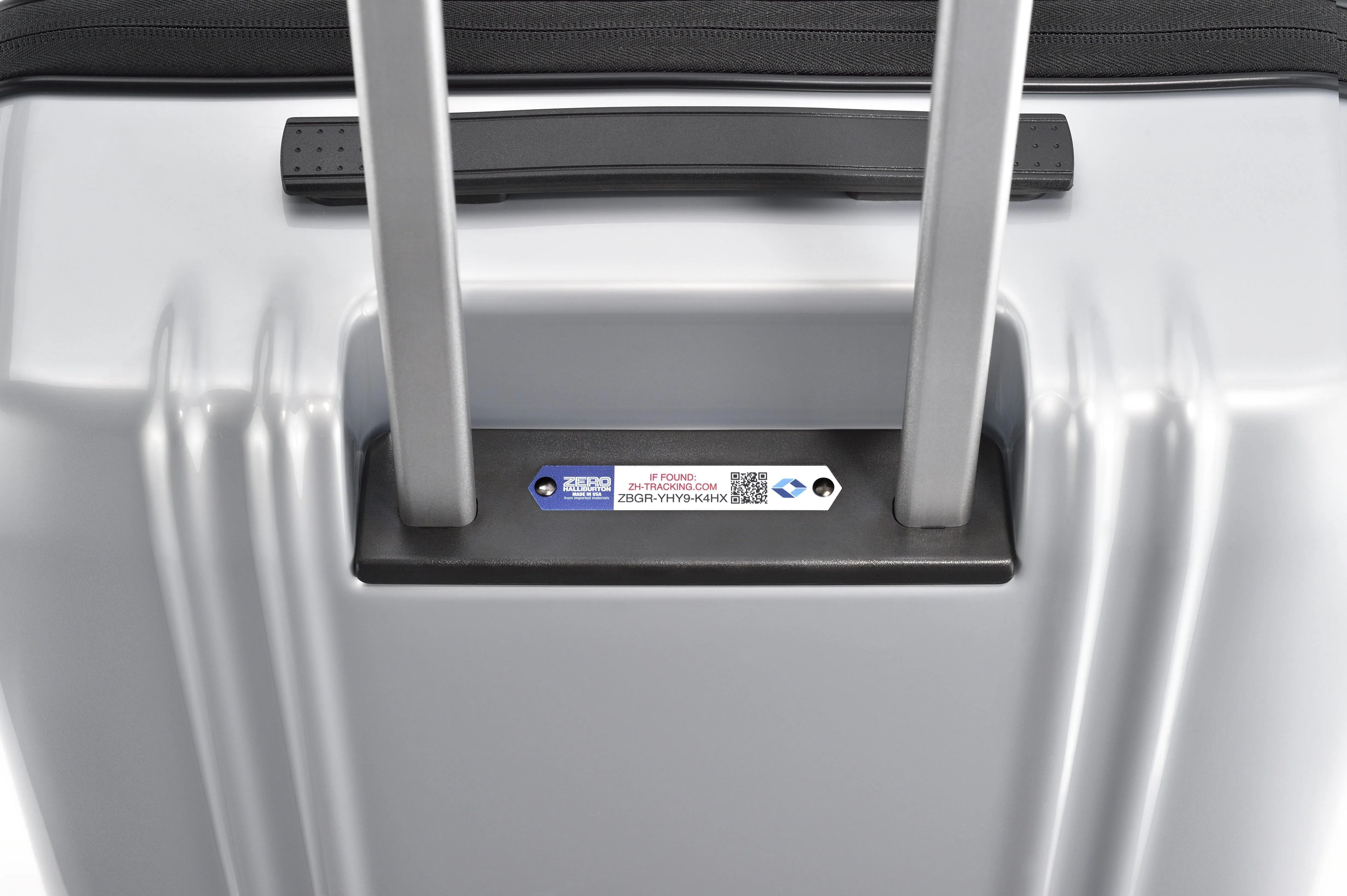 ZERO Halliburton ZRL 20" Int'l Carry-On 4-Wheel Spinner Travel Case