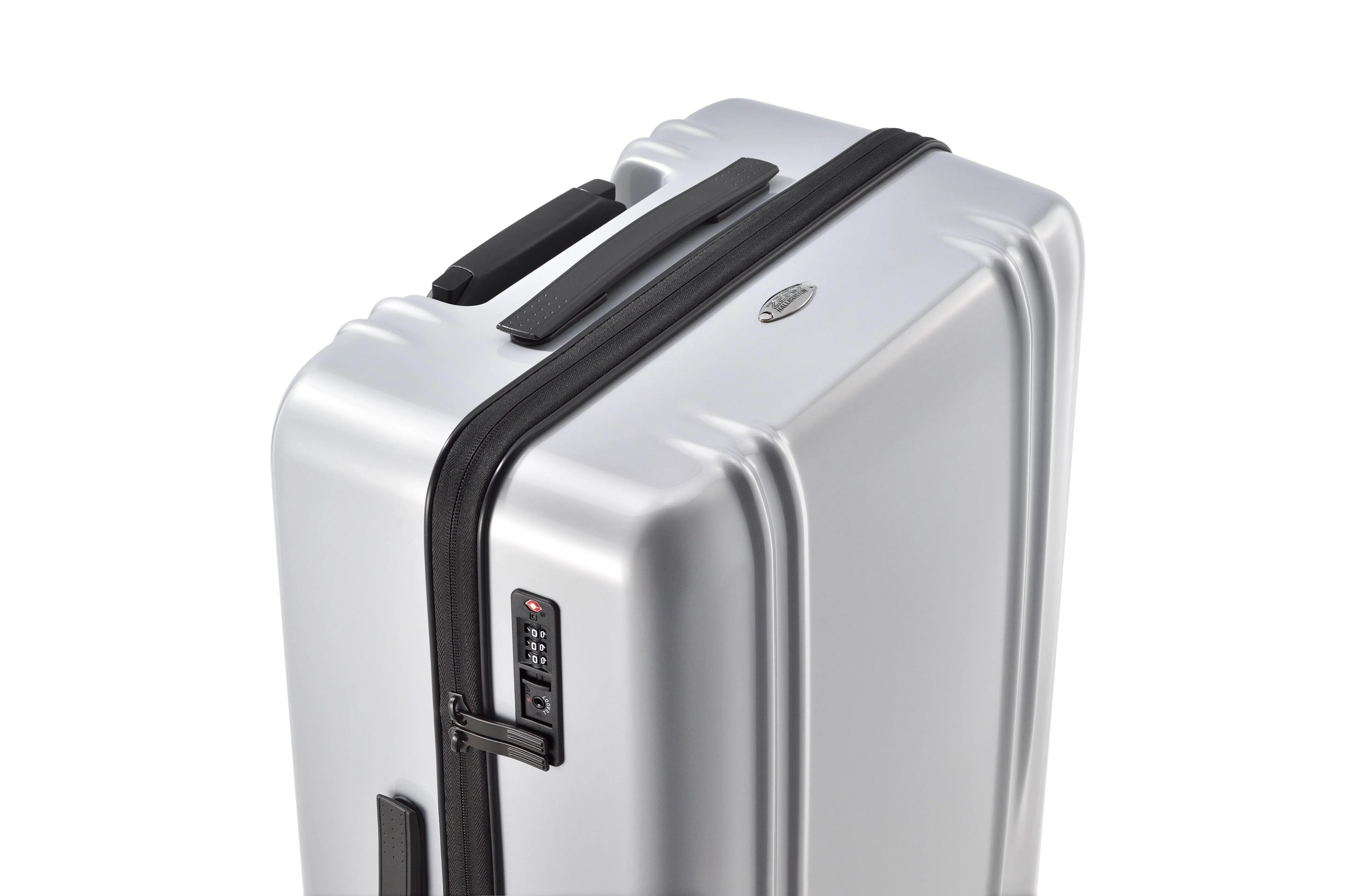 ZERO Halliburton ZRL 20" Int'l Carry-On 4-Wheel Spinner Travel Case