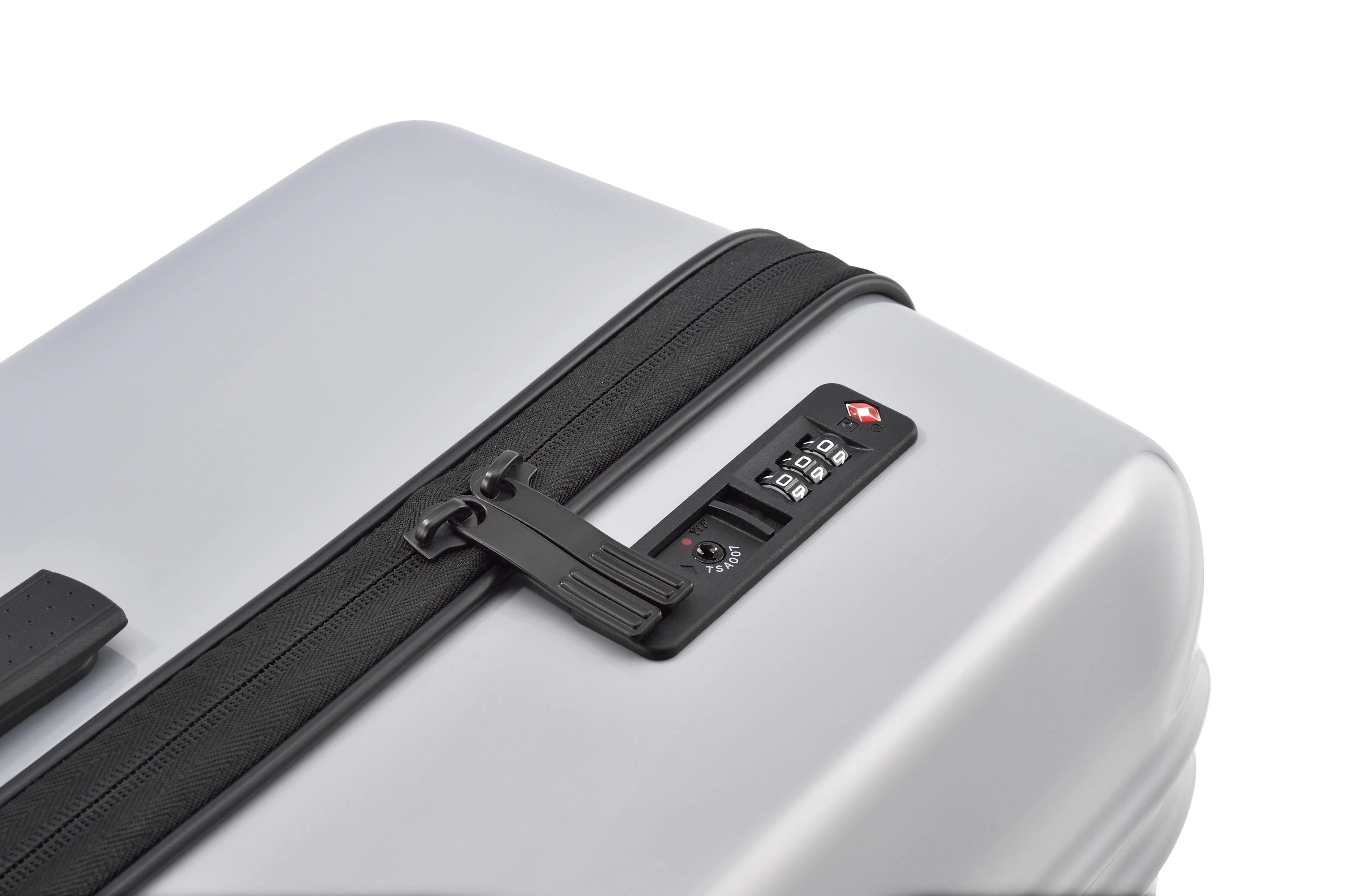 ZERO Halliburton ZRL 20" Int'l Carry-On 4-Wheel Spinner Travel Case